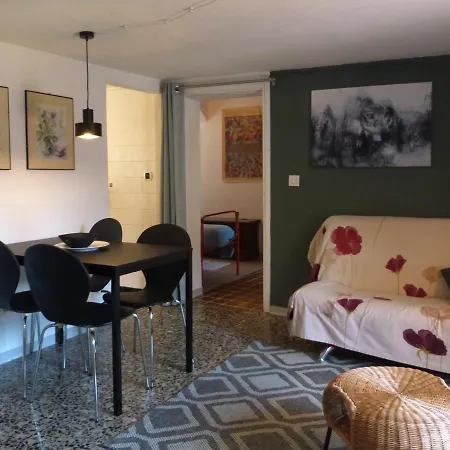 Maison A La Coque بيت للعطل باشينو